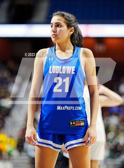 Thumbnail 1 in Hamden vs. Ludlowe (CIAC Class LL Final) photogallery.