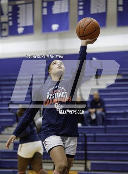 Thumbnail 1 in Cypress Springs vs. Tomball Memorial (UIL Basketball 6A D2 Region 2 Bi-District) photogallery.