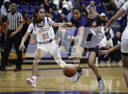 Thumbnail 2 in Cypress Springs vs. Tomball Memorial (UIL Basketball 6A D2 Region 2 Bi-District) photogallery.