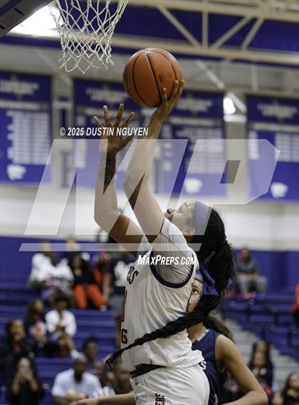 Thumbnail 1 in Cypress Springs vs. Tomball Memorial (UIL Basketball 6A D2 Region 2 Bi-District) photogallery.