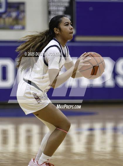 Thumbnail 3 in Cypress Springs vs. Tomball Memorial (UIL Basketball 6A D2 Region 2 Bi-District) photogallery.
