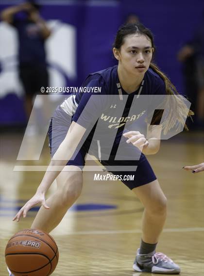 Thumbnail 1 in Cypress Springs vs. Tomball Memorial (UIL Basketball 6A D2 Region 2 Bi-District) photogallery.