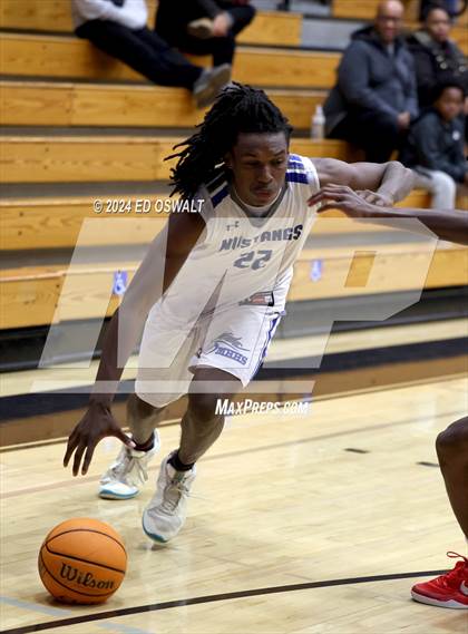 Thumbnail 3 in Mountain House vs. Monte Vista (Huber Classic) photogallery.