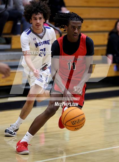 Thumbnail 3 in Mountain House vs. Monte Vista (Huber Classic) photogallery.