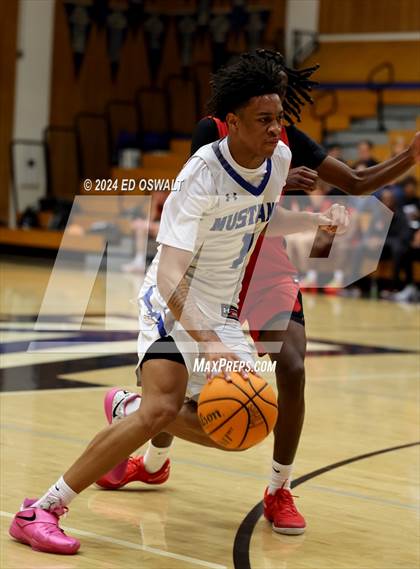 Thumbnail 2 in Mountain House vs. Monte Vista (Huber Classic) photogallery.