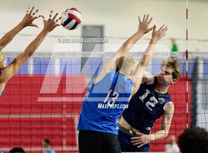 Thumbnail 3 in Legacy vs Grandview (CHSAA 5A Round 1) photogallery.