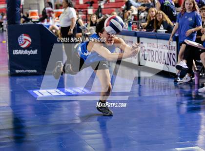 Thumbnail 2 in Legacy vs Grandview (CHSAA 5A Round 1) photogallery.