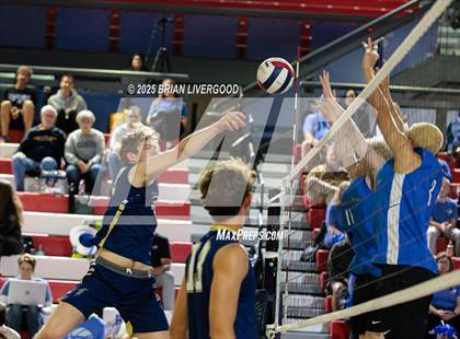 Thumbnail 2 in Legacy vs Grandview (CHSAA 5A Round 1) photogallery.