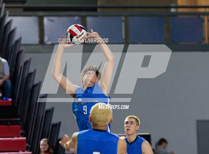 Thumbnail 1 in Legacy vs Grandview (CHSAA 5A Round 1) photogallery.