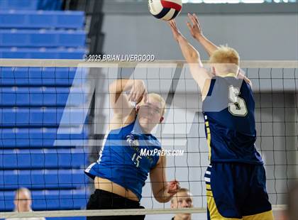 Thumbnail 3 in Legacy vs Grandview (CHSAA 5A Round 1) photogallery.