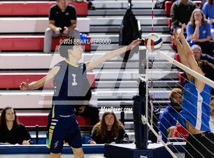 Thumbnail 2 in Legacy vs Grandview (CHSAA 5A Round 1) photogallery.