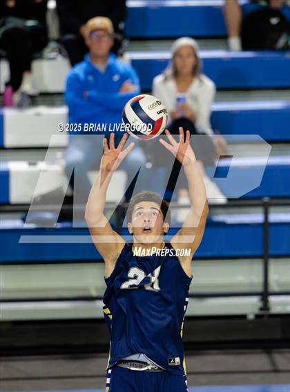 Thumbnail 2 in Legacy vs Grandview (CHSAA 5A Round 1) photogallery.