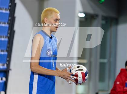 Thumbnail 3 in Legacy vs Grandview (CHSAA 5A Round 1) photogallery.