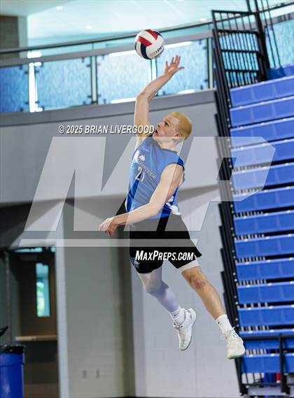 Thumbnail 2 in Legacy vs Grandview (CHSAA 5A Round 1) photogallery.