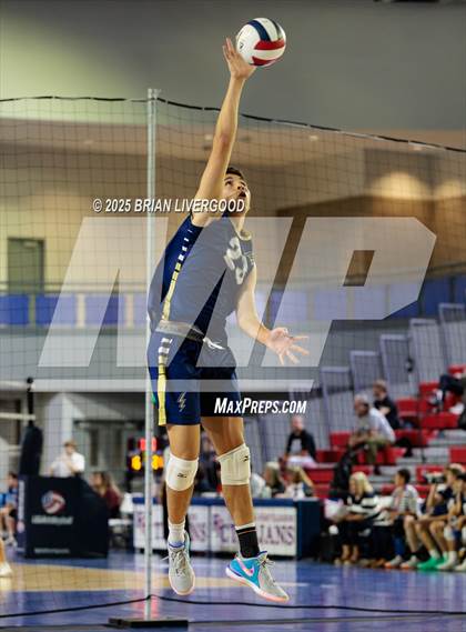 Thumbnail 2 in Legacy vs Grandview (CHSAA 5A Round 1) photogallery.