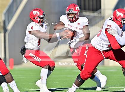 Thumbnail 3 in North Shore vs. Tompkins (UIL 6A Division 1 Regional Playoff) photogallery.
