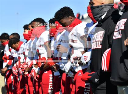 Thumbnail 1 in North Shore vs. Tompkins (UIL 6A Division 1 Regional Playoff) photogallery.