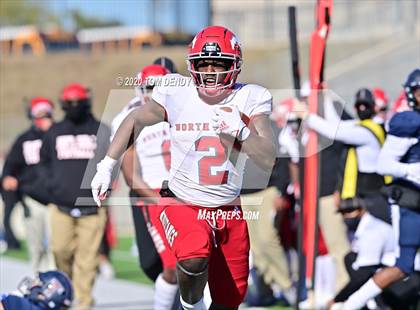 Thumbnail 1 in North Shore vs. Tompkins (UIL 6A Division 1 Regional Playoff) photogallery.