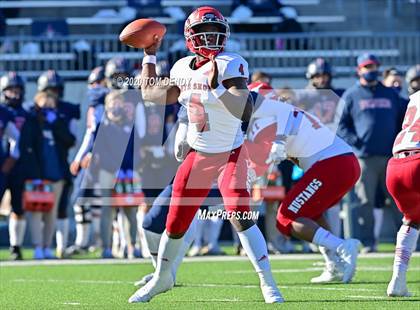 Thumbnail 3 in North Shore vs. Tompkins (UIL 6A Division 1 Regional Playoff) photogallery.