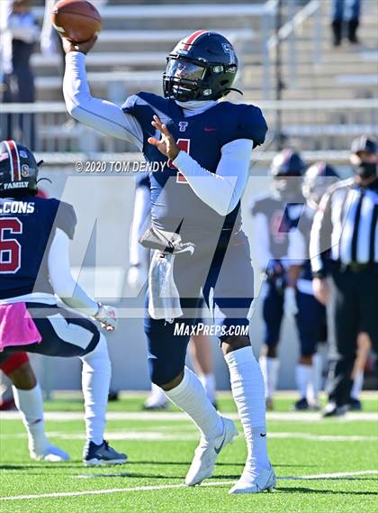 Thumbnail 1 in North Shore vs. Tompkins (UIL 6A Division 1 Regional Playoff) photogallery.