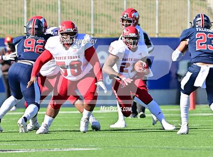 Thumbnail 1 in North Shore vs. Tompkins (UIL 6A Division 1 Regional Playoff) photogallery.