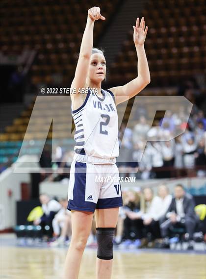 Thumbnail 2 in Valor Christian vs Chaparral (CHSAA 5A Great 8) photogallery.