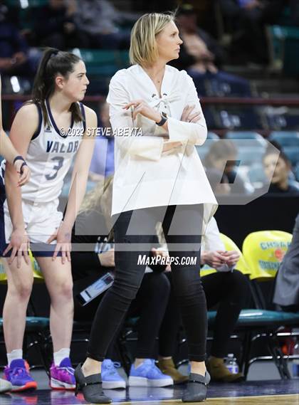 Thumbnail 2 in Valor Christian vs Chaparral (CHSAA 5A Great 8) photogallery.