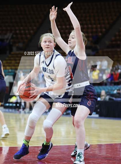 Thumbnail 2 in Valor Christian vs Chaparral (CHSAA 5A Great 8) photogallery.