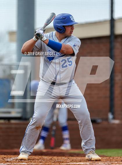 Thumbnail 1 in Bixby @ Deer Creek photogallery.