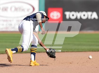 Thumbnail 3 in Serra Catholic vs. Devon Prep (PIAA 2A Championship) photogallery.