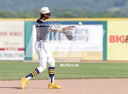 Thumbnail 2 in Serra Catholic vs. Devon Prep (PIAA 2A Championship) photogallery.