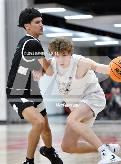 Thumbnail 3 in St. Mary's vs. De La Salle (Fr. Barry Christmas Classic) photogallery.