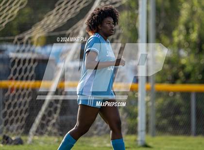 Thumbnail 2 in Overhills vs. Harnett Central photogallery.