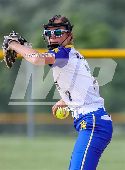 Thumbnail 1 in Camanche @ Davenport North photogallery.