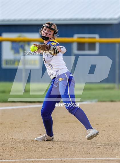 Thumbnail 1 in Camanche @ Davenport North photogallery.