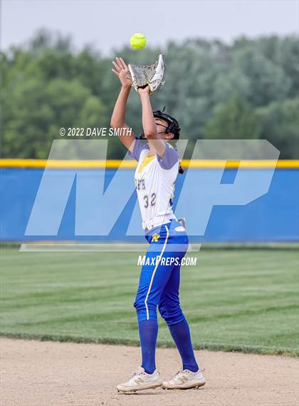 Thumbnail 3 in Camanche @ Davenport North photogallery.