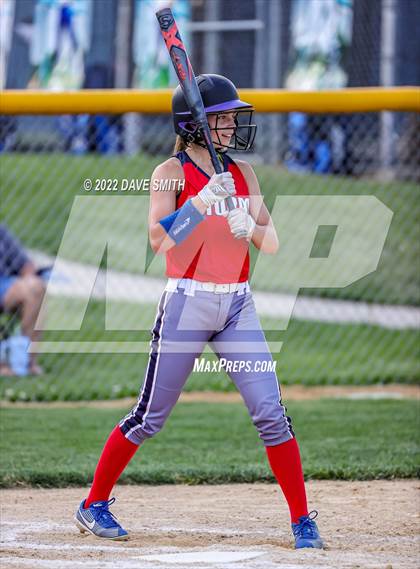 Thumbnail 3 in Camanche @ Davenport North photogallery.