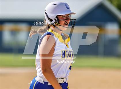 Thumbnail 1 in Camanche @ Davenport North photogallery.