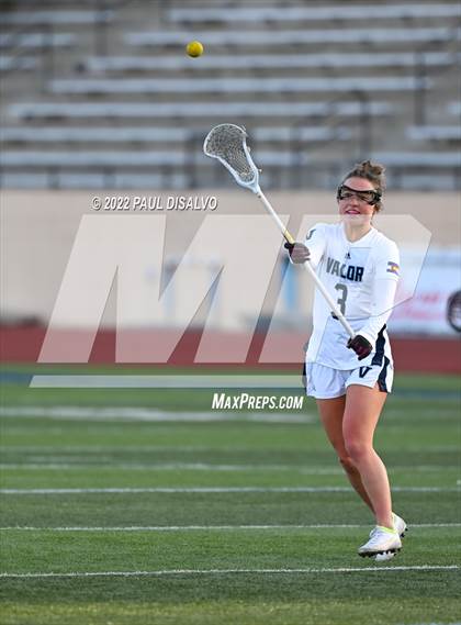 Thumbnail 2 in Regis Jesuit @ Valor Christian photogallery.