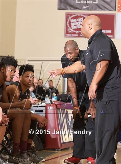 Thumbnail 3 in Franklin @ Serra (MaxPreps Holiday Classic) photogallery.
