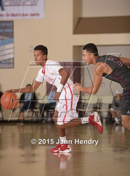 Thumbnail 1 in Franklin @ Serra (MaxPreps Holiday Classic) photogallery.