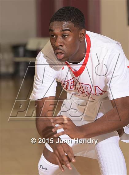Thumbnail 1 in Franklin @ Serra (MaxPreps Holiday Classic) photogallery.