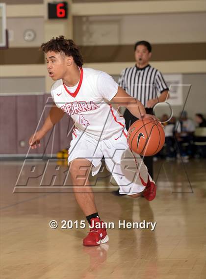 Thumbnail 2 in Franklin @ Serra (MaxPreps Holiday Classic) photogallery.