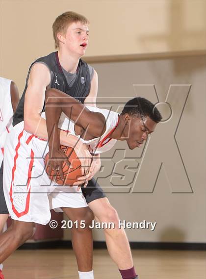 Thumbnail 1 in Franklin @ Serra (MaxPreps Holiday Classic) photogallery.