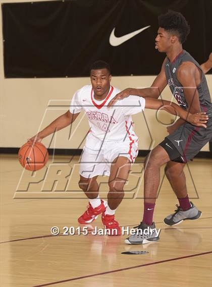 Thumbnail 3 in Franklin @ Serra (MaxPreps Holiday Classic) photogallery.