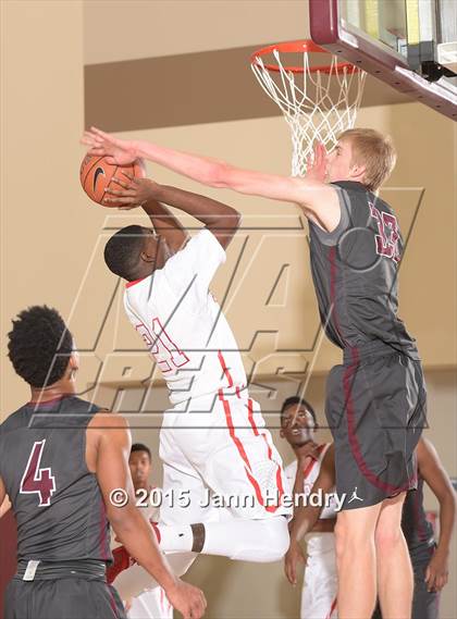 Thumbnail 1 in Franklin @ Serra (MaxPreps Holiday Classic) photogallery.