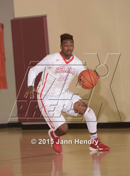 Thumbnail 1 in Franklin @ Serra (MaxPreps Holiday Classic) photogallery.