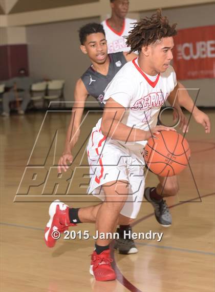 Thumbnail 2 in Franklin @ Serra (MaxPreps Holiday Classic) photogallery.