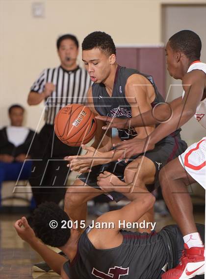 Thumbnail 1 in Franklin @ Serra (MaxPreps Holiday Classic) photogallery.