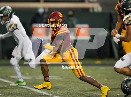 Thumbnail 3 in Auburn @ O'Dea (WIAA 3A Playoff) photogallery.